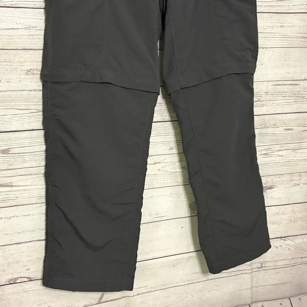 The North Face Convertible Utility Pants/Shorts Large‎